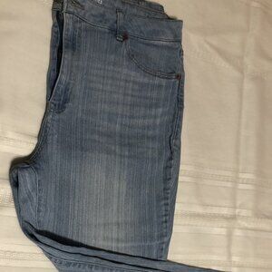 Women's No Boundaries Jeans #4048